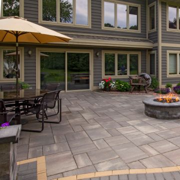 ROCHESTER Interlock Barrington Pavers & Slabs