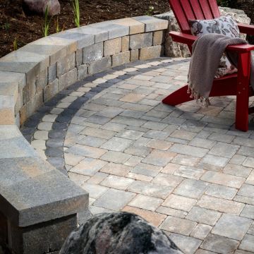 BELGARD Dimensions™ Antiqued 6, Paver Bricks, 3-Piece System