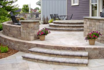 Rockwood Riverland Radius Freestanding Wall